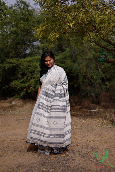 Khamir Traditional Kutchi White Handwoven Aviv Kala Cotton Saree